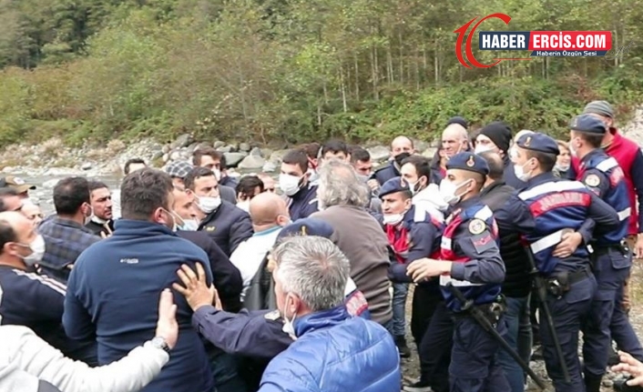 AKP'li Kuzuoğlu, adamlarını halka saldırttı