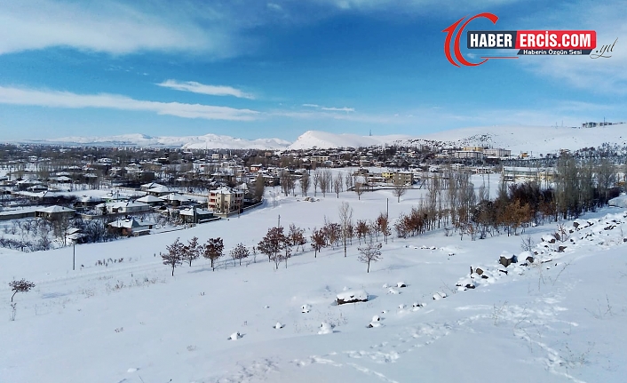 Serhat kar altında: Erciş'te 135 yerleşim yolu ulaşıma kapandı