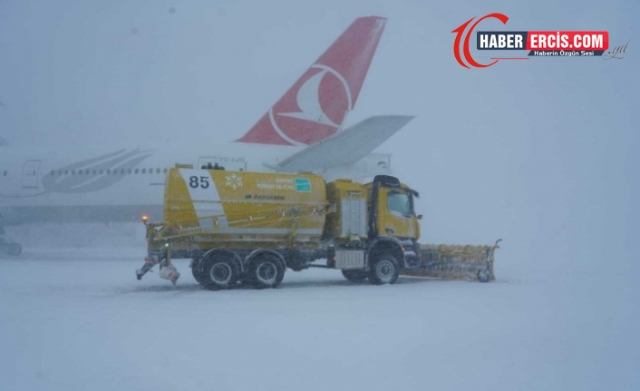 THY, İstanbul Havalimanı'ndan yaptıkları tüm uçuşlarını gece saat 24.00'e kadar durdurdu