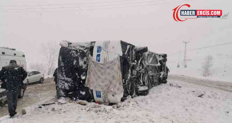 Tokat'ta yolcu otobüsü devrildi: 1 ölü, 38 yaralı