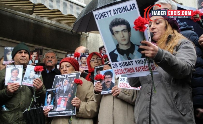 Cumartesi Anneleri, gözaltında kaybettirilen Cüneyt Aydınlar’ın akıbetini sordu