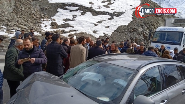 HDP’li Dede’nin aracı kaza yaptı: 2 yaralı