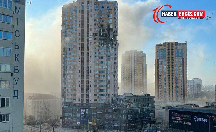 Kiev'deki apartmanın füzeyle vurulduğu an görüntülendi