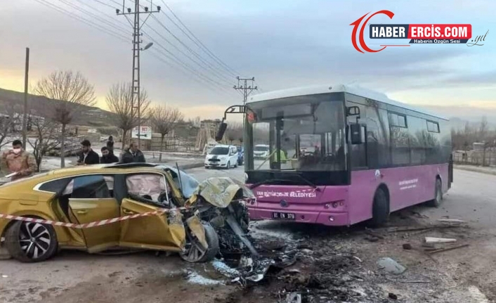Van’da Belediye otobüsünün karıştığı kazada 1 kişi hayatını kaybetti